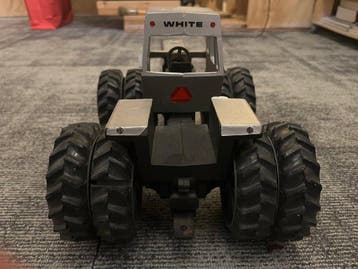 Ertl 1:16 - Machine agricole miniature - White 4-210 trekker, Nieuw
