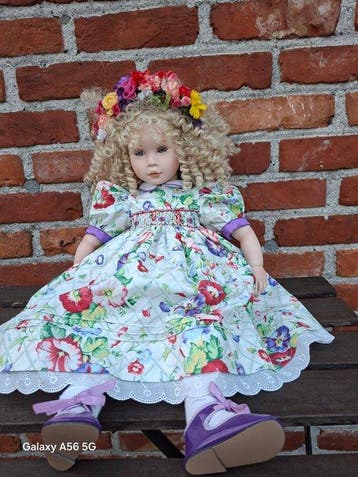 Paulines Limited Addition Dolls - Pop - 1990-2000 - V.S.