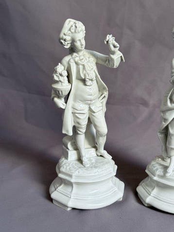 Rudolstadt - Beeldje - Pair of blanc-de-chine courting, Antiek en Kunst
