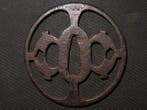 fer forgé - Daito Sparrow Sukashi Tsuba : C5-527 - Japon -
