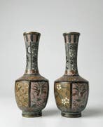Paar fijne Japanse cloisonné-emaille balustervazen uit de