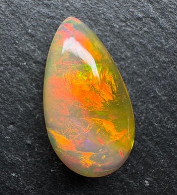 Opaal Cabochon- 1.81 g