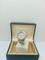 TAG Heuer - 4000 Professional 200 Meters - Sans prix de