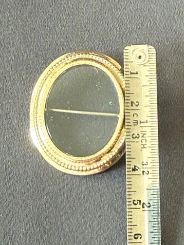 Sans prix de réserve - Broche - 8 carats Or jaune, Handtassen en Accessoires, Antieke sieraden