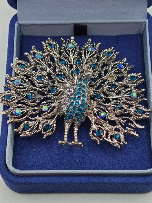Zonder minimumprijs - Broche Verguld, Zilver, Prachtige pauw, Handtassen en Accessoires, Antieke sieraden