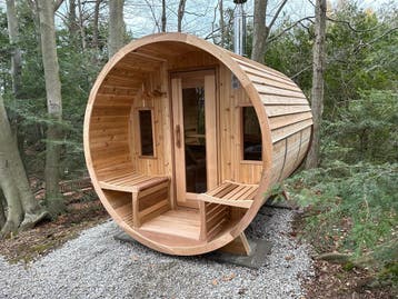 Tonsauna met veranda | Ronde Canadese buitensauna, Sport en Fitness, Sauna, Ophalen of Verzenden, Nieuw, Fins of Traditioneel