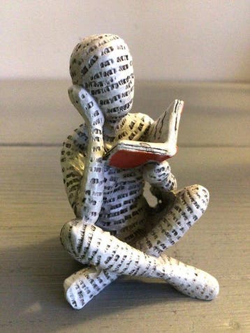 sculptuur, Boekenwurm Duo - 8 cm - Hars