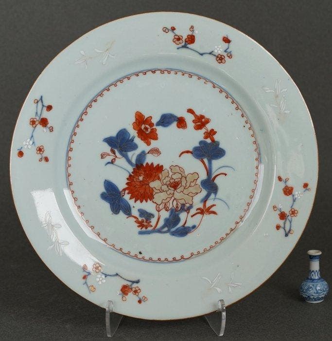 Yongzheng (1722-1735) - Bord - Blossoming Chrysanthemum and, Antiquités & Art, Antiquités | Autres Antiquités