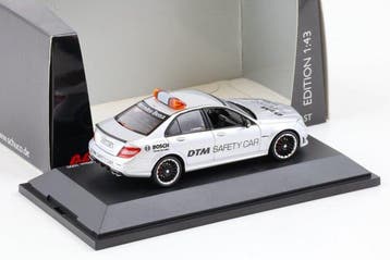 Schuco 1:43 - Voiture miniature - Mercedes-Benz C63 AMG