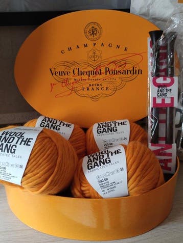Wool and The Gang Veuve Clicquot - Doos - Laine - Doos en
