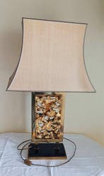 Lamp - Kastanje - Tafellamp van messing, houten plaat gelakt