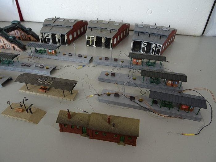Kibri, Vollmer N - Modeltreinlandschap (14) - 14-delige, Hobby en Vrije tijd, Modeltreinen | N-Spoor