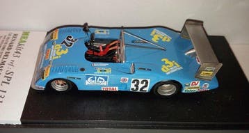 MeaKit43 1:43 - Voiture de course miniature - Renard Delmas