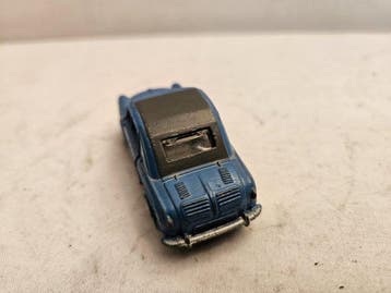 Dinky Toys 1:43 - Camionnette miniature - Vespa 2CV