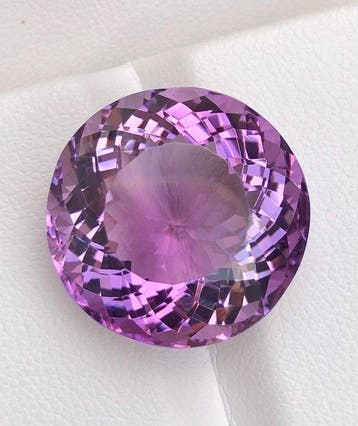 Zonder minimumprijs - 1 pcs Amethist - 26.93 ct -, Handtassen en Accessoires, Edelstenen, Nieuw