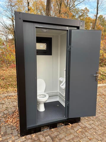 Mobiele Toilet Unit kopen | Luxe uitvoering met urinoir, Toilet