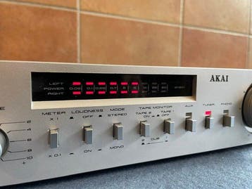 Akai - AM-U22 Solid state geïntegreerde versterker