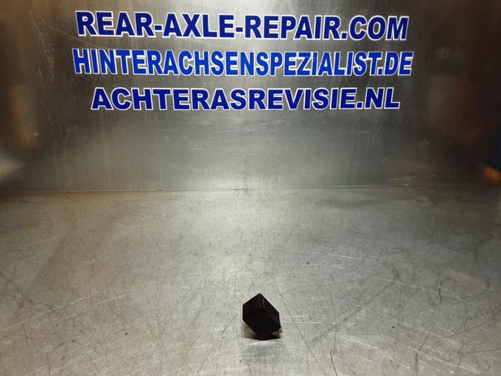Relais Siemens, 5WK1604, 12 volt. 719009. (Interieur), Auto-onderdelen, Interieur en Bekleding, Gebruikt, Universele onderdelen
