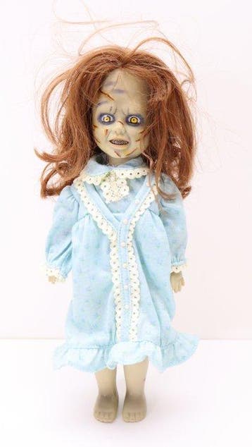 The Exorcist - Regan McNeill - Livind Dead Dolls - Mezco