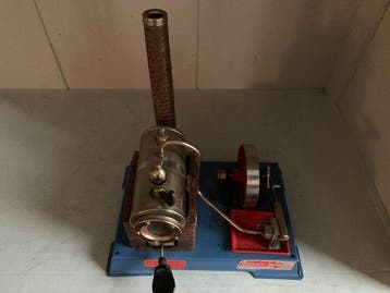 De Wilesco D6 is een compacte, klassieke stationaire