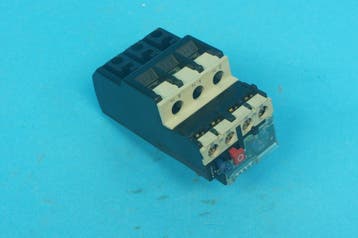 Telemecanique LR2D1312 thermal overload relay 5.5-8 A 3, Ophalen of Verzenden, Nieuw