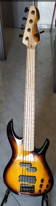 Markbass - Navigator F1 - - Elektrische basgitaar - Italië -, Muziek en Instrumenten, Nieuw