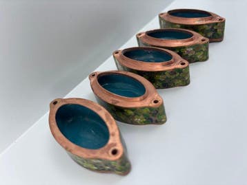 Cuivre, émail cloisonné, soie, verre - Cuivre, émail