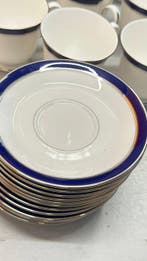 Royal Worcester - Koffie- en theeservies (26) - Porselein -