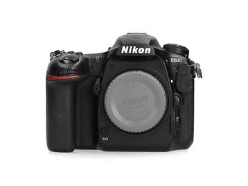 Nikon D500 - <210.000 kliks - 1 jaar garantie, Ophalen of Verzenden, Zo goed als nieuw, Nikon