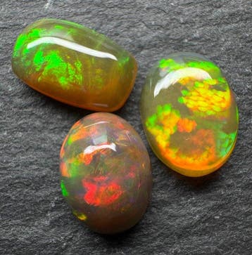 Opale Cabochons- 1 g - (3), Collections