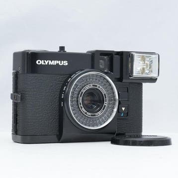 Olympus PEN EF (D.Zuiko 28mm f/3.5) Analoge camera