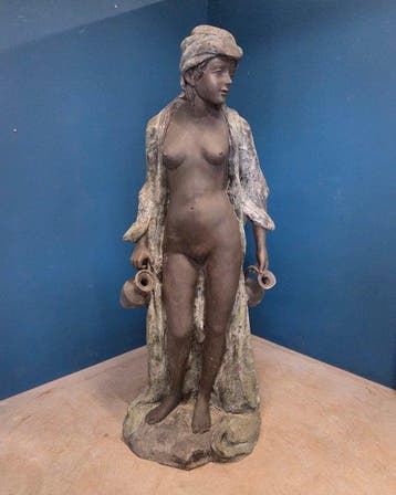sculptuur, Woman with Water Jugs (fountain) - 165 cm - Brons