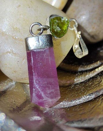 Rubi Pendant - High Quality - 7,60 ct Zonder minimumbod