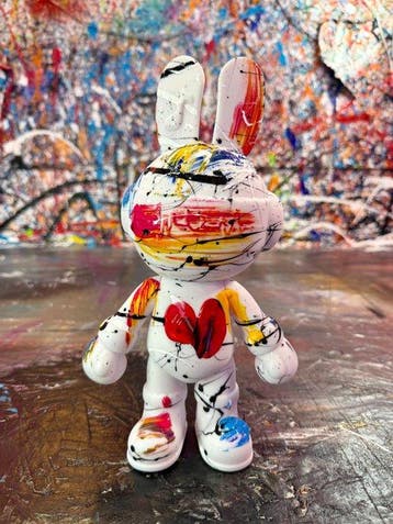 michele socionovo - Rabbit Amour Abstrait