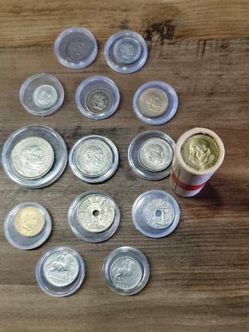 Spanje. Colección de 13 monedas de francisco franco + rollo