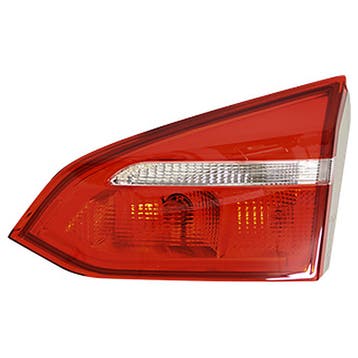 Ford Focus 2014-2018 Achterlicht Rechts Break Binnen Varroc, Autos : Pièces & Accessoires, Verzenden