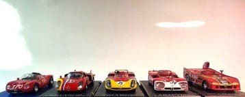 10 x racing Alfa Romeo 1932/1977 1:43 - Modelauto (10)