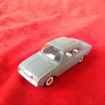 Tekno 1:43 - Voiture miniature - ref. #826 Ford Taunus 17M, Nieuw