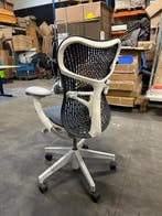 Herman Miller Mirra 2 Triflex Twilight/Studio, Zo goed als nieuw, Bureaustoel, Ergonomisch, Verzenden