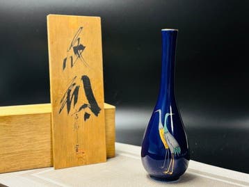 Vase - Céramique, glaçure bleue - Japon - Vase au motif de, Antiquités & Art