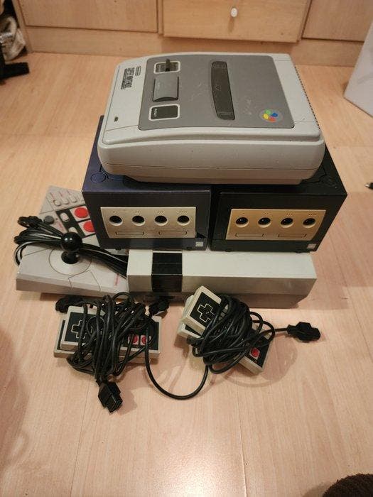 Nintendo - Nintendo Console Bundle - Spelcomputer, Games en Spelcomputers, Spelcomputers | Overige Accessoires