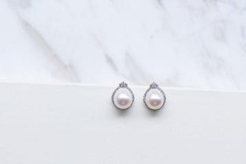 Oorbellen - 18 karaat Witgoud - 0.54ct. tw. Parel - Diamant, Nieuw