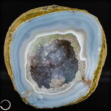 Zeldzame natuurlijke agaat-chalcedoon druse – blauw-witte