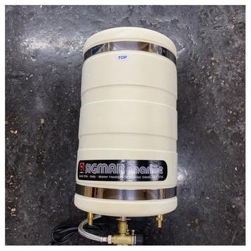 Bieden: Quick Sigmar Marine Water Heater 40L 110V - B040UT0, Ophalen of Verzenden
