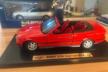Maisto 1:18 - Modelauto - BMW 325i Convertible (1993)