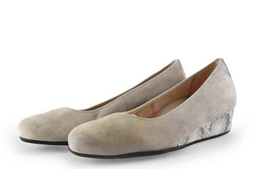 Hassia Instappers in maat 37 Beige, Hassia, Verzenden, Zo goed als nieuw, Instappers