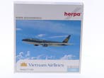 Schaal 1:500 Herpa 506649 Vietnam Airlines Boeing 777-200..., Hobby en Vrije tijd, Ophalen of Verzenden, Zo goed als nieuw