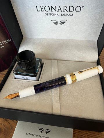 Leonardo Officina Italiana - Felice Blu - PENNINO IN ORO, Verzamelen, Nieuw