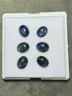 Set van 6 blauwe saffier cabochons. 18,00 karaat. Cabochons-