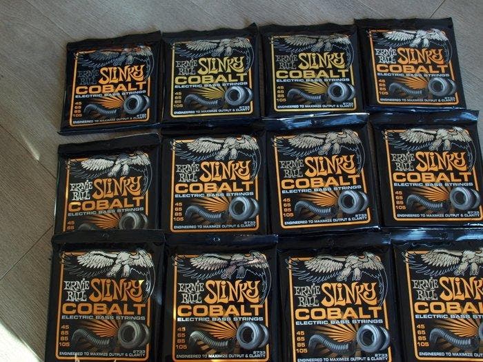 Ernie Ball - Slinky Cobalt 45-105, 6 sets - - Elektrische, Musique & Instruments, Instruments à corde | Guitares | Acoustiques